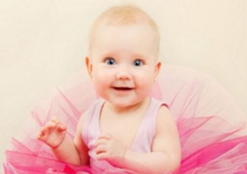 2025女?huà)雰鹤蠲赖拿执笕? /></a>女?huà)雰浩鹈?，要和女性在人們心目中的形象一樣，美麗而又可?ài)。人們說(shuō)，女?huà)雰菏巧仙n帶給人類的禮物，大家都喜歡，所以，在給女?huà)雰浩鹈謺r(shí)，可以考慮以一些美好美麗的字詞來(lái)構(gòu)思。名字是用來(lái)大家讀寫聽(tīng)說(shuō)的，難免...</div>
			         <span id="ctl00_ContentPlaceHolder1_subjectList_dgNews_ctl06_Label1" style="color:Green;font-size:10pt;">2024/8/2 17:12:41</span>
			        <div style="height:5px; font-size:5px"> </div>
			        <hr width="99%" style="text-align:center; border-style:dotted; border-width:0px; height:1px;" />
			        <div style="height:5px; font-size:5px"> </div>
			    </div>
		        </td>
	</tr><tr style="border-width:0px;">
		<td valign="top">
		        <div style="padding-left:3px; padding-right:3px;line-height:180%">
			         <h3 style="padding:0px;margin:0px;display:inline;"><a id="ctl00_ContentPlaceHolder1_subjectList_dgNews_ctl07_HyperLink1" class="headline" href="/subject/qimingdaquan/nvhaiqiming/s.aspx?newsid=17362" target="_blank">2024女?huà)雰汗诺浼执笕?/a></h3>
			        
			          <span style="color:Red;font-size:8pt;"></span>
			        <br />
			        <div style="padding-top:1px; width:95%; padding-left:8px; line-height:180%;color:#2f2f2f;font-size:14px;" ><a href=