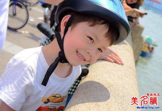 2018年馮姓女孩好名字大全