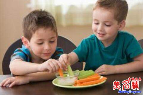 用國(guó)學(xué)典籍給寶寶起有詩意的名字